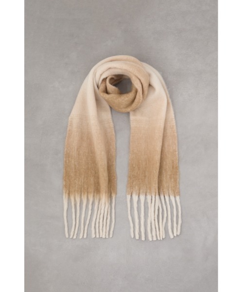 AZUL by moussy（アズールバイマウジー）の「グラデーションロングマフラー（マフラー・レディース・ベージュ系その他/グレー系その他・FREE）」の10枚目の写真