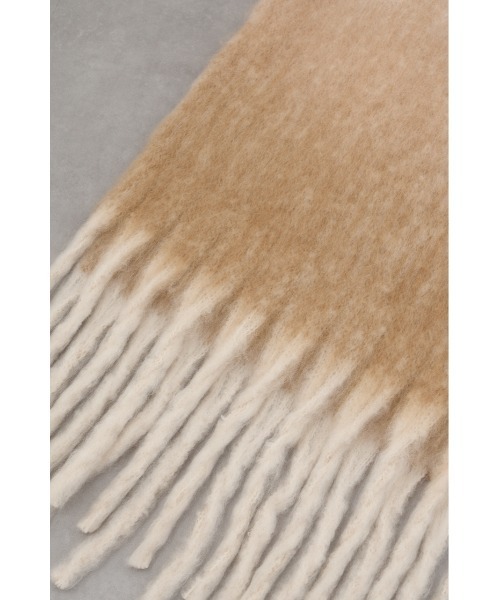 AZUL by moussy（アズールバイマウジー）の「グラデーションロングマフラー（マフラー・レディース・ベージュ系その他/グレー系その他・FREE）」の11枚目の写真