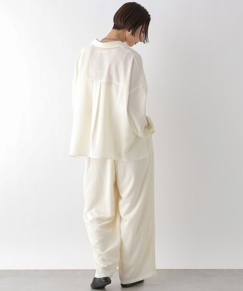 LEPSIM（レプシィム）の「マルチメリット切り替えシャツ　242755（シャツ/ブラウス・レディース・カーキ/アイボリー/ネイビー/ベージュ・FREE）」の6枚目の写真