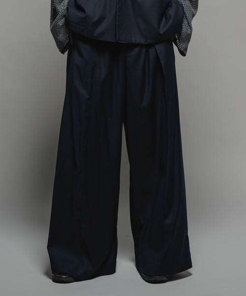 CASPER JOHN（キャスパージョン）の「Shadow stripe baggy slacks/シャドーストライプバギースラックス（スラックス・メンズ・ブラック/ネイビー/ブラウン・X-SMALL/SMALL/MEDIUM/LARGE）」の8枚目の写真