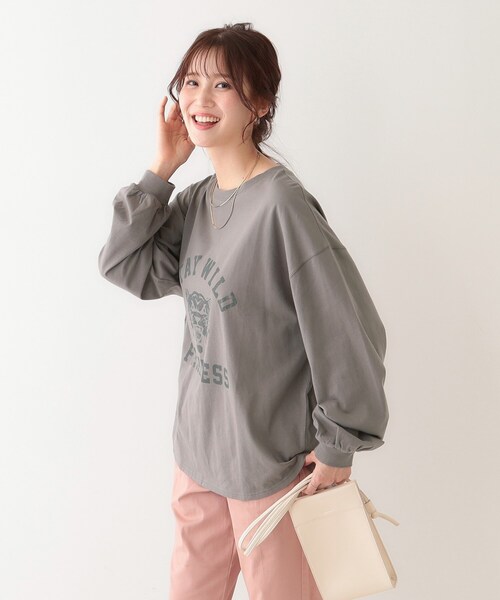 Cutie Blonde（キューティーブロンド）の「【洗える】1枚でもレイヤードでも 選べる5柄 BIGロンT（Tシャツ/カットソー・レディース・チャコールグレー/ホワイト系1/ホワイト系4/ブラック系4/ブルー系5/グレー系その他3・01/02/03/04）」の20枚目の写真