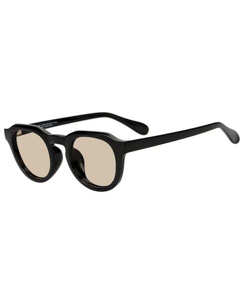 Zoff(ゾフ)の「【WEB限定】ボストン 型調光サングラス|カラーレンズ|トレンド|紫外線対策|UVカット|レンズの色が変わるサングラス|Zoff|COLOR SUNGLASSES(サングラス・レディース・ブラック/ブラウン系その他5/ブラック系その他・FREE)」の9枚目の写真