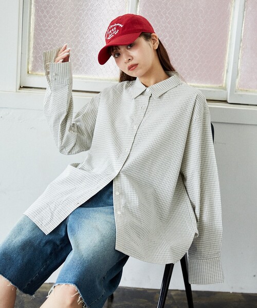 PUBLUX(パブリュクス)の「PUBLUX/パブリュクス ルーズフィット ベーシック シャツ 限定展開(シャツ/ブラウス・レディース・ベージュ/グリーン/ナチュラル/サックスブルー・フリ-)」の3枚目の写真