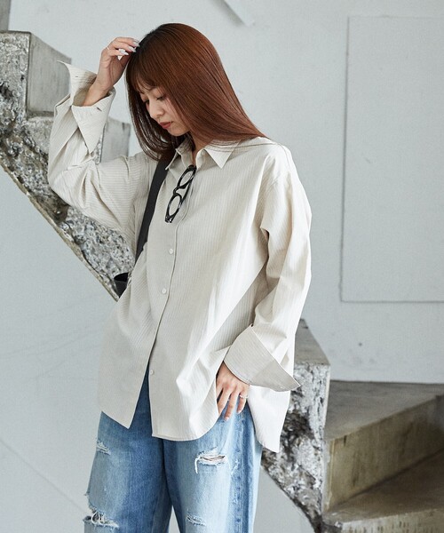 PUBLUX(パブリュクス)の「PUBLUX/パブリュクス ルーズフィット ベーシック シャツ 限定展開(シャツ/ブラウス・レディース・ベージュ/グリーン/ナチュラル/サックスブルー・フリ-)」の6枚目の写真