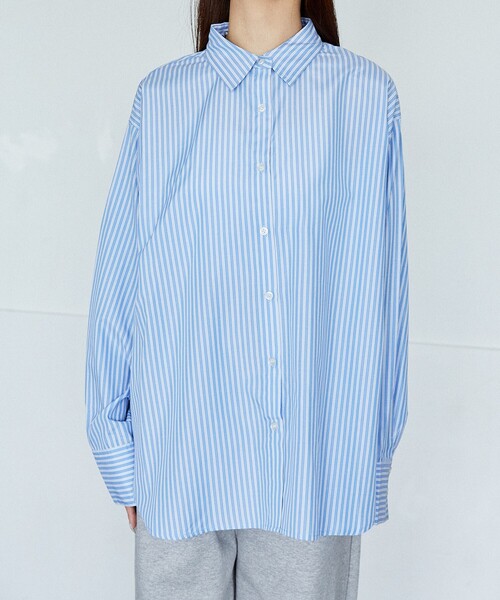 PUBLUX(パブリュクス)の「PUBLUX/パブリュクス ルーズフィット ベーシック シャツ 限定展開(シャツ/ブラウス・レディース・ベージュ/グリーン/ナチュラル/サックスブルー・フリ-)」の15枚目の写真