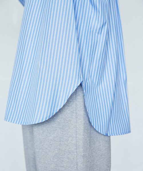 PUBLUX(パブリュクス)の「PUBLUX/パブリュクス ルーズフィット ベーシック シャツ 限定展開(シャツ/ブラウス・レディース・ベージュ/グリーン/ナチュラル/サックスブルー・フリ-)」の20枚目の写真