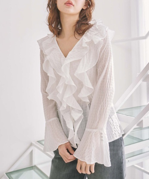 archives（アルシーヴ）の「花柄アソートラッフルフリルミドルブラウス（シャツ/ブラウス・レディース・ブルー/オフホワイト/ブラック/アイボリー・MEDIUM）」の8枚目の写真