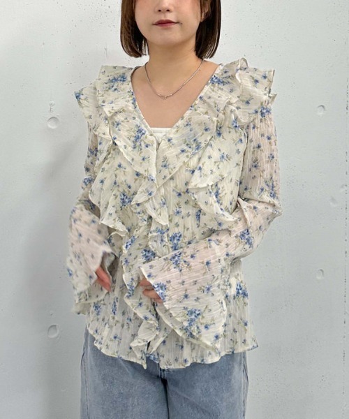 archives（アルシーヴ）の「花柄アソートラッフルフリルミドルブラウス（シャツ/ブラウス・レディース・ブルー/オフホワイト/ブラック/アイボリー・MEDIUM）」の12枚目の写真