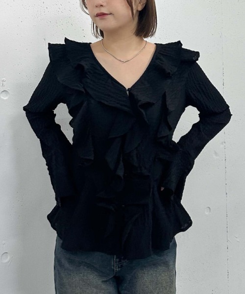 archives（アルシーヴ）の「花柄アソートラッフルフリルミドルブラウス（シャツ/ブラウス・レディース・ブルー/オフホワイト/ブラック/アイボリー・MEDIUM）」の18枚目の写真