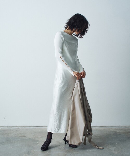 CODE A（コードエー）の「hole sleeve knit（ニット/セーター・レディース・ホワイト/ブラック系2/ブラック・00）」の9枚目の写真