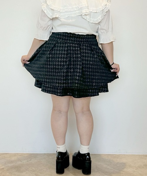 Diable baiser(ディアブルベーゼ)の「【4Lー6L】千鳥柄ティアードスカート【大きいサイズ】【大きいサイズ有】(スカート・レディース・ベージュ/ブラック・6L/5L/4L)」の12枚目の写真