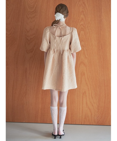 etre loin（エトルワン）の「Rose embossed mini dress（ワンピース・レディース・ベージュ/ホワイト/ブラック・M）」の18枚目の写真