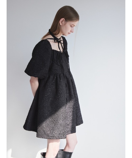 etre loin（エトルワン）の「Rose embossed mini dress（ワンピース・レディース・ベージュ/ホワイト/ブラック・M）」の20枚目の写真