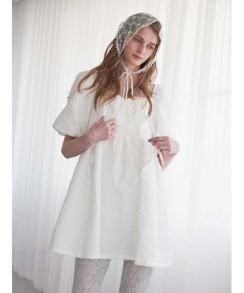 etre loin Rose embossed mini dress ホワイト セール】Rose embossed mini dress（ワンピース）｜etre loin