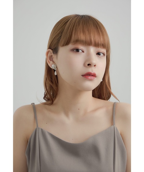 niana(ニアナ)の「ドロップパールイヤリング ゴールド シルバー 結婚式 二次会 同窓会 成人式 パーティー お呼ばれ オケージョン フォーマル(イヤリング・レディース・シルバー/ゴールド・FREE)」の5枚目の写真