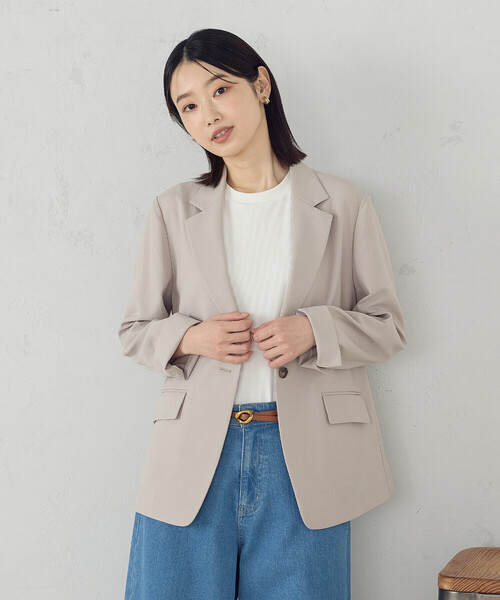 COMME CA ISM(コムサイズム)の「【UVカット・吸汗速乾・接触冷感】kireri ストレッチドライツイル ジャケット(テーラードジャケット・レディース・ダークブラウン/グレイッシュベージュ・SMALL/MEDIUM/LARGE)」の15枚目の写真