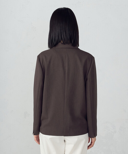 COMME CA ISM(コムサイズム)の「【UVカット・吸汗速乾・接触冷感】kireri ストレッチドライツイル ジャケット(テーラードジャケット・レディース・ダークブラウン/グレイッシュベージュ・SMALL/MEDIUM/LARGE)」の18枚目の写真