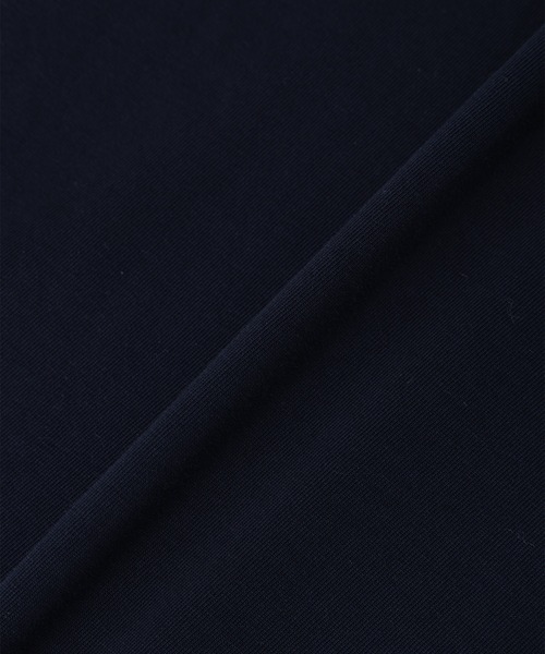 Petit Honfleur(プチオンフルール)の「2025春夏【接触冷感・UVカット】オーガニックコットンロゴTシャツ(Tシャツ/カットソー・レディース・ネイビー/ホワイト/グリーン・M/L)」の12枚目の写真