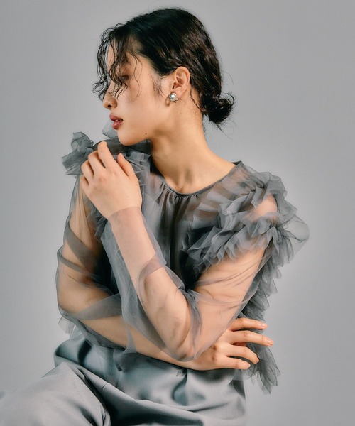 LEPSIM（レプシィム）の「【結婚式／オケージョン】フリルデザインプルオーバー　322943（シャツ/ブラウス・レディース・ブラック/チャコールグレー/ピンク・FREE）」の12枚目の写真