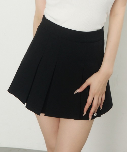 TITTY&CO.(ティティーアンドコー)の「クラシカルプリーツスカート(スカート・レディース・グレー/ブラック/ホワイト・MEDIUM/SMALL)」の1枚目の写真