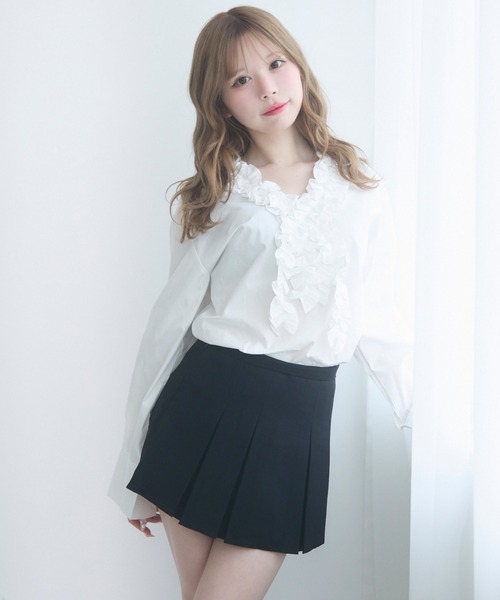 TITTY&CO.(ティティーアンドコー)の「クラシカルプリーツスカート(スカート・レディース・グレー/ブラック/ホワイト・MEDIUM/SMALL)」の5枚目の写真