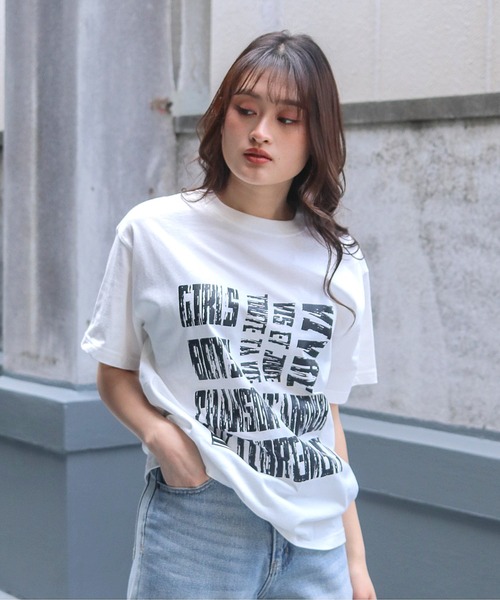 UNIT CHEST(ユニットチェスト)の「【UNIT CHEST】unique unisex T-shirt VTFAコラボT ”vacances d'ate” by Nina Tugawa(Tシャツ/カットソー・レディース・ブラック/ホワイト・S/M/L)」の6枚目の写真