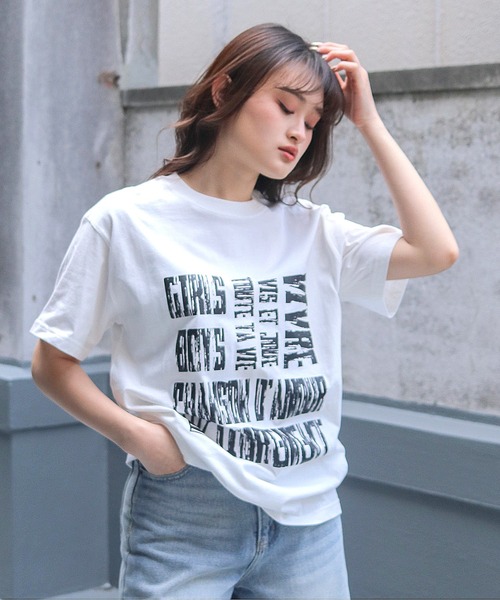 UNIT CHEST(ユニットチェスト)の「【UNIT CHEST】unique unisex T-shirt VTFAコラボT ”vacances d'ate” by Nina Tugawa(Tシャツ/カットソー・レディース・ブラック/ホワイト・S/M/L)」の5枚目の写真