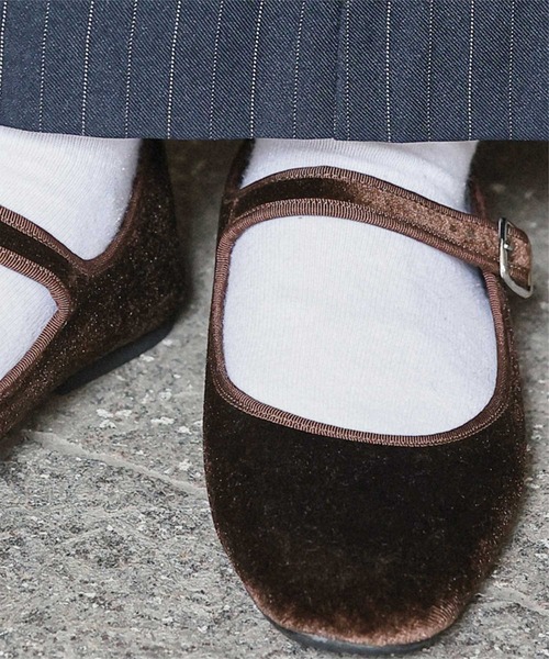 titivate(ティティベイト)の「スクエアトゥバレエシューズ(バレエシューズ・レディース・ブラウン/ベージュ/ブラック/ブラック系その他・LL/L/M/S)」の22枚目の写真