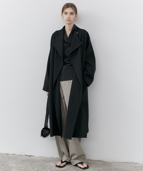 tageechita(タジチタ)の「【tageechita】ナイロン混 カーゴワイドパンツナイロン混 カーゴワイドパンツ(カーゴパンツ・レディース・グレイッシュベージュ/ダークネイビー・L/M/S)」の12枚目の写真