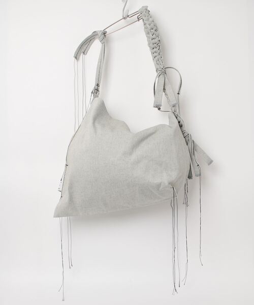 my beautiful landlet（マイビューティフルランドレット）の「【my beautiful landlet】 0th STITCH DENIM BRAID SHOULDER BAG（M）（ショルダーバッグ・メンズ・ライトベージュ/ライトブルー・FREE）」の2枚目の写真