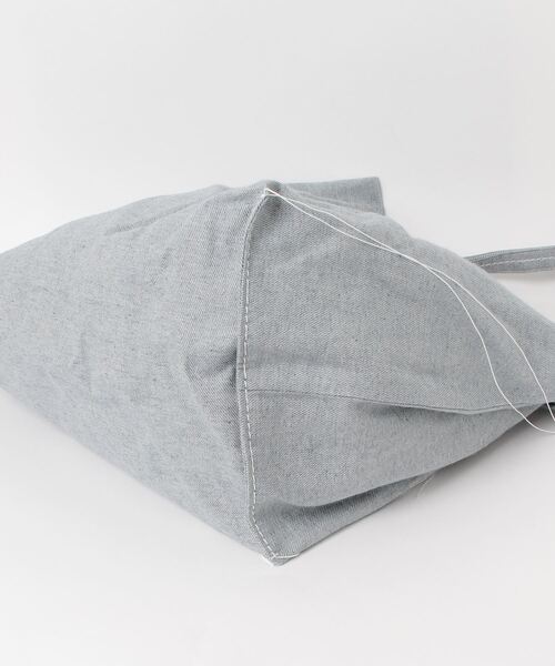 my beautiful landlet（マイビューティフルランドレット）の「【my beautiful landlet】 0th STITCH DENIM BRAID SHOULDER BAG（M）（ショルダーバッグ・メンズ・ライトベージュ/ライトブルー・FREE）」の6枚目の写真