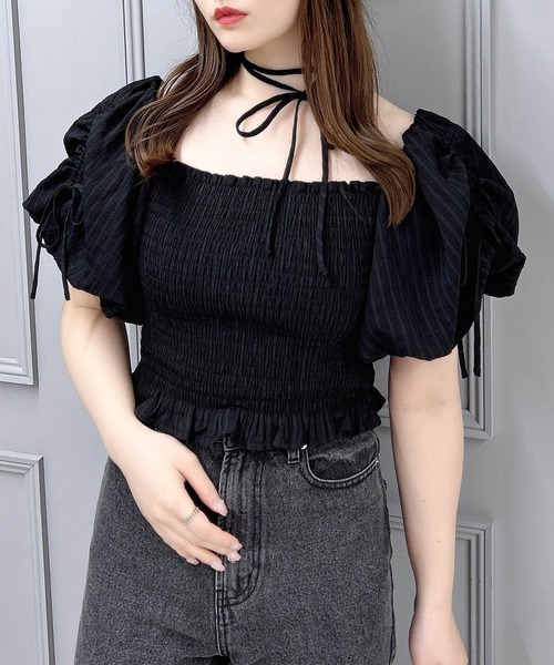 INGNI（イング）の「シャーリングオフショルブラウス（シャツ/ブラウス・レディース・オフホワイト/ブラウン系その他2/ネイビー系2/ブラック/ブラック系/ピンク・M）」の3枚目の写真