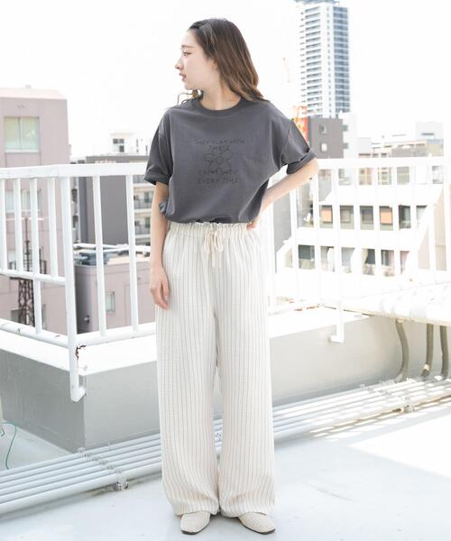 ITEMS URBANRESEARCH(アイテムズ アーバンリサーチ)の「レタード刺繍Tシャツ creativity(Tシャツ/カットソー・メンズ・チャコールグレー/ブラック/ホワイト・MEDIUM/LARGE)」の22枚目の写真