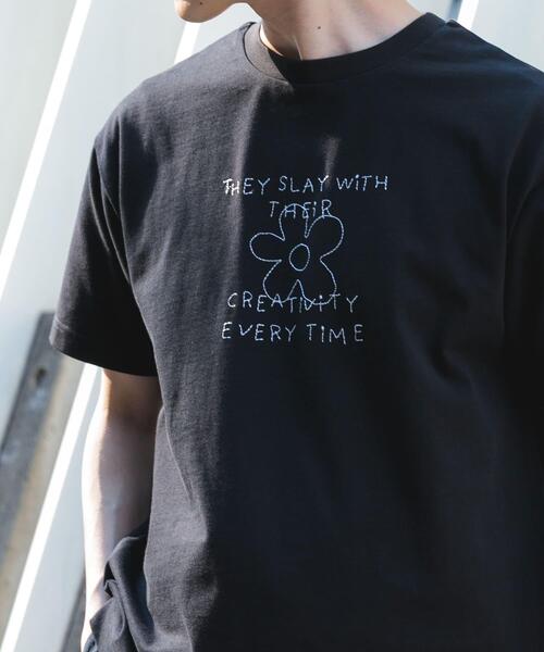 ITEMS URBANRESEARCH(アイテムズ アーバンリサーチ)の「レタード刺繍Tシャツ creativity(Tシャツ/カットソー・メンズ・チャコールグレー/ブラック/ホワイト・MEDIUM/LARGE)」の12枚目の写真