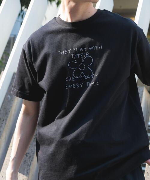 ITEMS URBANRESEARCH(アイテムズ アーバンリサーチ)の「レタード刺繍Tシャツ creativity(Tシャツ/カットソー・メンズ・チャコールグレー/ブラック/ホワイト・MEDIUM/LARGE)」の11枚目の写真