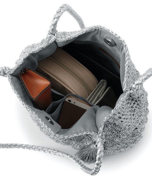 Sunauna(スーナウーナ)の「◆【こなれ見え!/肩掛け可能/軽量】メタリックトートバッグ(トートバッグ・レディース・シルバー/ゴールド/ブラック・00)」の10枚目の写真