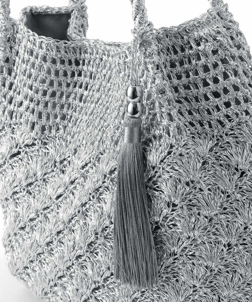 Sunauna(スーナウーナ)の「◆【こなれ見え!/肩掛け可能/軽量】メタリックトートバッグ(トートバッグ・レディース・シルバー/ゴールド/ブラック・00)」の12枚目の写真