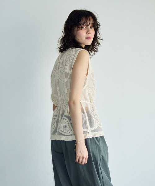 【美品】VALENTINO レース フリンジ ニット ブラウス 新タグ 現行 美品】VALENTINO レース フリンジ ニット ブラウス 新タグ 現行
