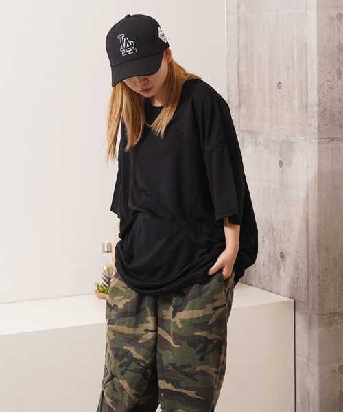 1111clothing(ワンフォークロージング)の「スーパービッグ ドルマンTシャツ / Super Big Dolman T-Shirt(Tシャツ/カットソー・レディース・ピンク/その他/チャコールグレー/ホワイト/ブラック・M/L)」の13枚目の写真