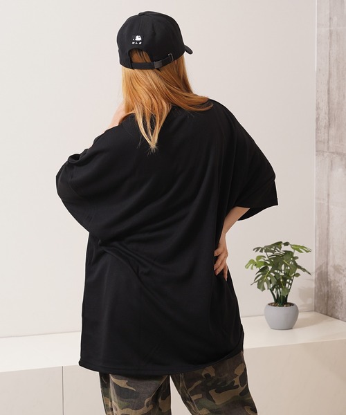 1111clothing(ワンフォークロージング)の「スーパービッグ ドルマンTシャツ / Super Big Dolman T-Shirt(Tシャツ/カットソー・レディース・ピンク/その他/チャコールグレー/ホワイト/ブラック・M/L)」の15枚目の写真