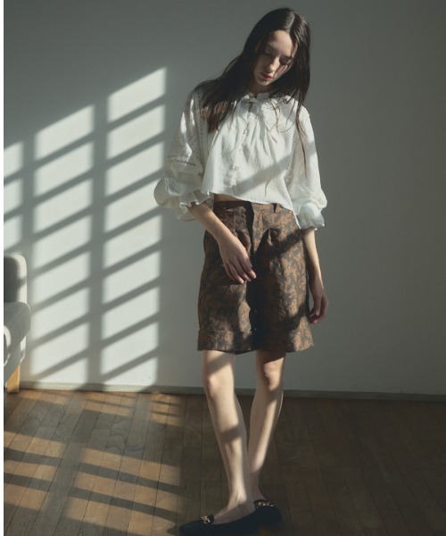 Muel Chic（ミュエルシック）の「Effie short pants エフィーショートパンツ（その他パンツ・レディース・オフホワイト/ブラウン/ブラック・MEDIUM/SMALL）」の10枚目の写真