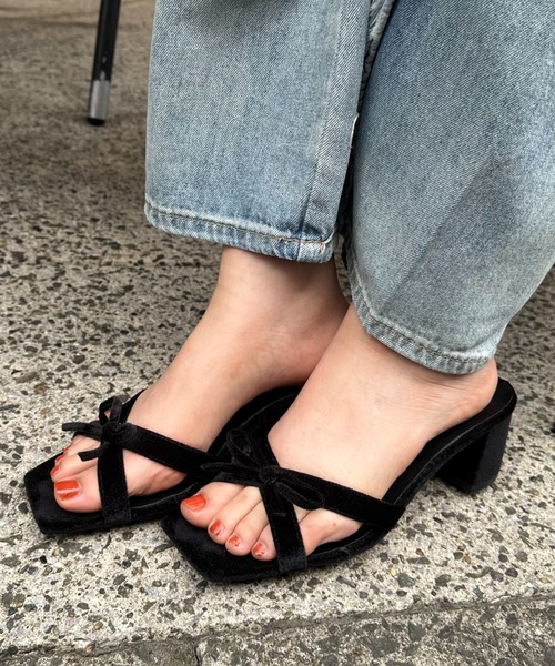 FOREVER 21（フォーエバー トゥエンティーワン）の「【2025SS】アソートリボンサンダル（サンダル・レディース・ストライプ/ブラック・LARGE/MEDIUM）」の19枚目の写真