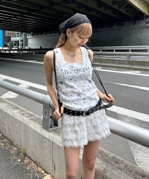 SLY（スライ）の「FLOWER PRINT T/T フラワープリント タンクトップ 夏服（タンクトップ・レディース・ライトブルー/ホワイト・FREE）」の12枚目の写真