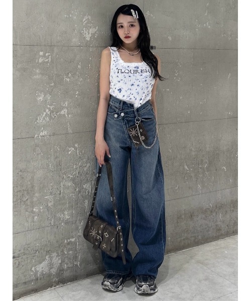 SLY（スライ）の「FLOWER PRINT T/T フラワープリント タンクトップ 夏服（タンクトップ・レディース・ライトブルー/ホワイト・FREE）」の13枚目の写真