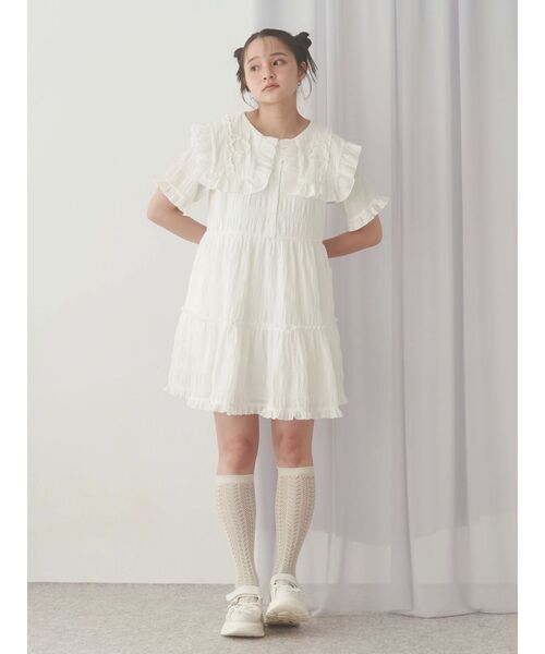 merry jenny（メリージェニー）の「くるくるフリルカラーミニワンピース（ワンピース・レディース・ブラック/オフホワイト・FREE）」の5枚目の写真