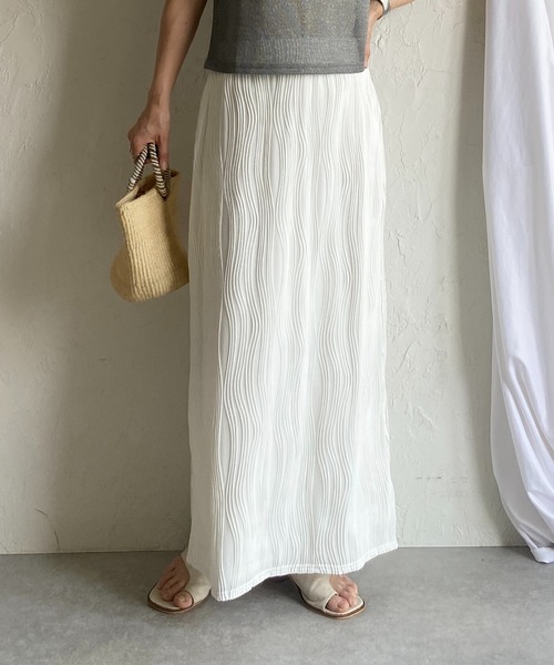 She's Closet（シーズクローゼット）の「ウェーブプリーツIラインバックスリットハイウエストロングプリーツスカート（スカート・レディース・ブラウン/オフホワイト/ブラック・FREE）」の2枚目の写真
