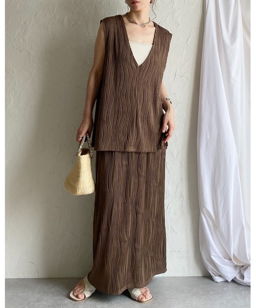 She's Closet（シーズクローゼット）の「ウェーブプリーツIラインバックスリットハイウエストロングプリーツスカート（スカート・レディース・ブラウン/オフホワイト/ブラック・FREE）」の6枚目の写真