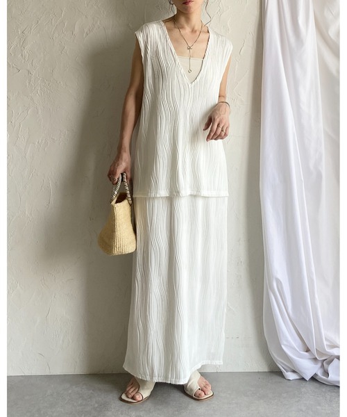 She's Closet（シーズクローゼット）の「ウェーブプリーツIラインバックスリットハイウエストロングプリーツスカート（スカート・レディース・ブラウン/オフホワイト/ブラック・FREE）」の11枚目の写真