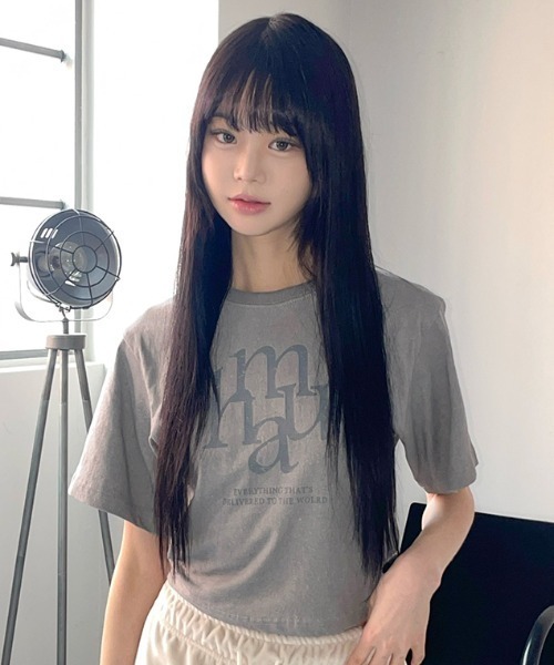 muahmuah(ムーアムーア)の「A'GEM/9 × .kom『muah muah/ムーアムーア』Cropped Half T-Shirt/ピグメント クロップハーフ Tシャツ(Tシャツ/カットソー・レディース・ホワイト/グレー/ピンク/チャコールグレー/ブルー・FREE)」の4枚目の写真