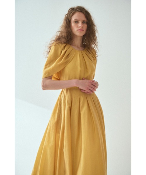 Estella.K(エステラケー)の「Lizzie Dress バルーンケープカットアウトドレス(ワンピース・レディース・ブラック/イエロー・FREE)」の10枚目の写真